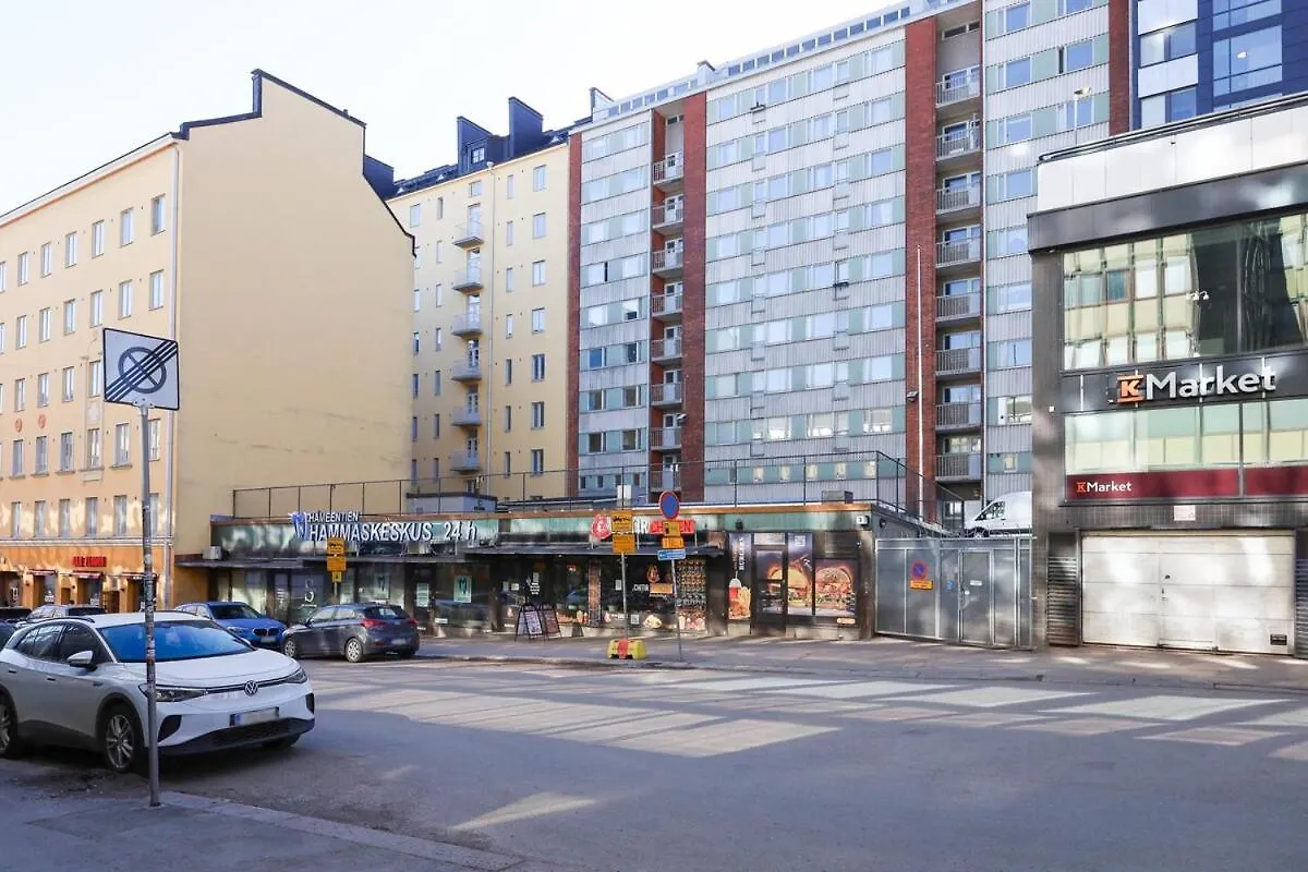 A Stylish Retro Apartment Near The Metro And Essential Services 赫尔辛基