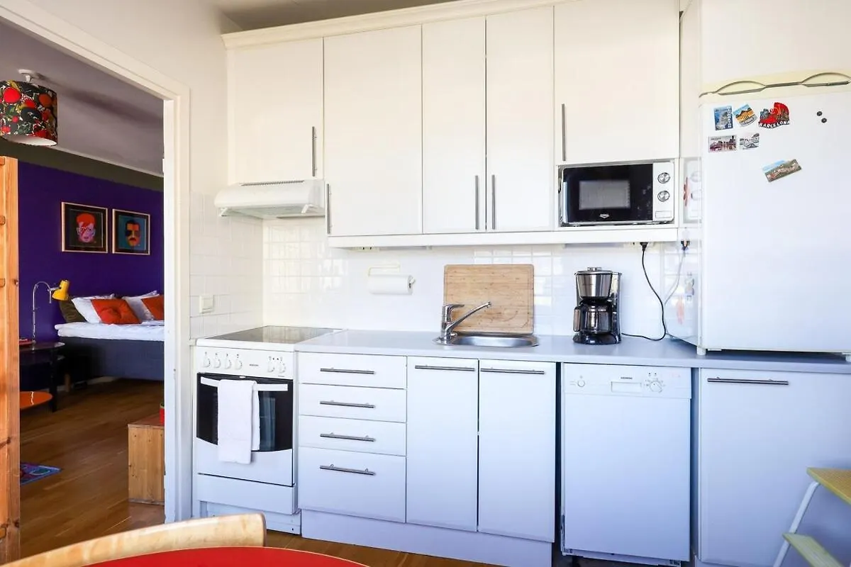 A Stylish Retro Apartment Near The Metro And Essential Services 赫尔辛基 0*,